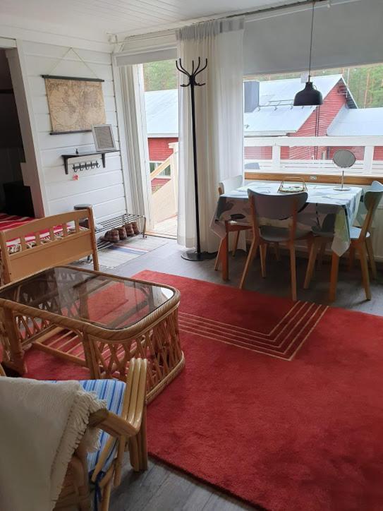 Toivonniemen Kotimajoitus Apartamento Paltaniemi Exterior foto